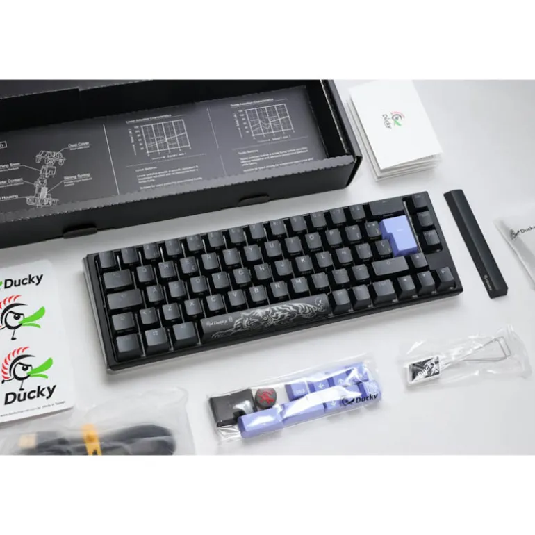 Teclado Ducky One 3 Classic SF 65% Hot-Swap RGB MX-Silent Red Negro