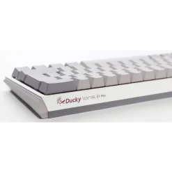 Teclado Ducky One 3 Mist ISO-ES RGB Hot-Swappable Switch MX Silent Gris